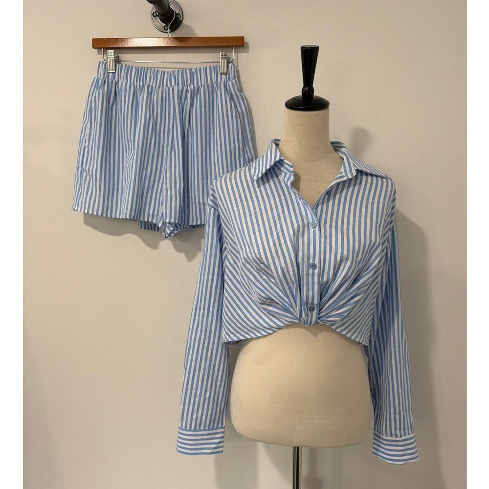 NWT Commense Matching Set Pinstripe Blue & White Crop Button Down & Short Size S